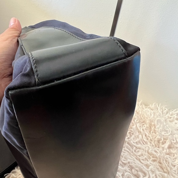 🌟⭐️✨ HOST PICK ⭐️🌟✨ Prada Shoulder bag with wallet - Picture 10 of 17